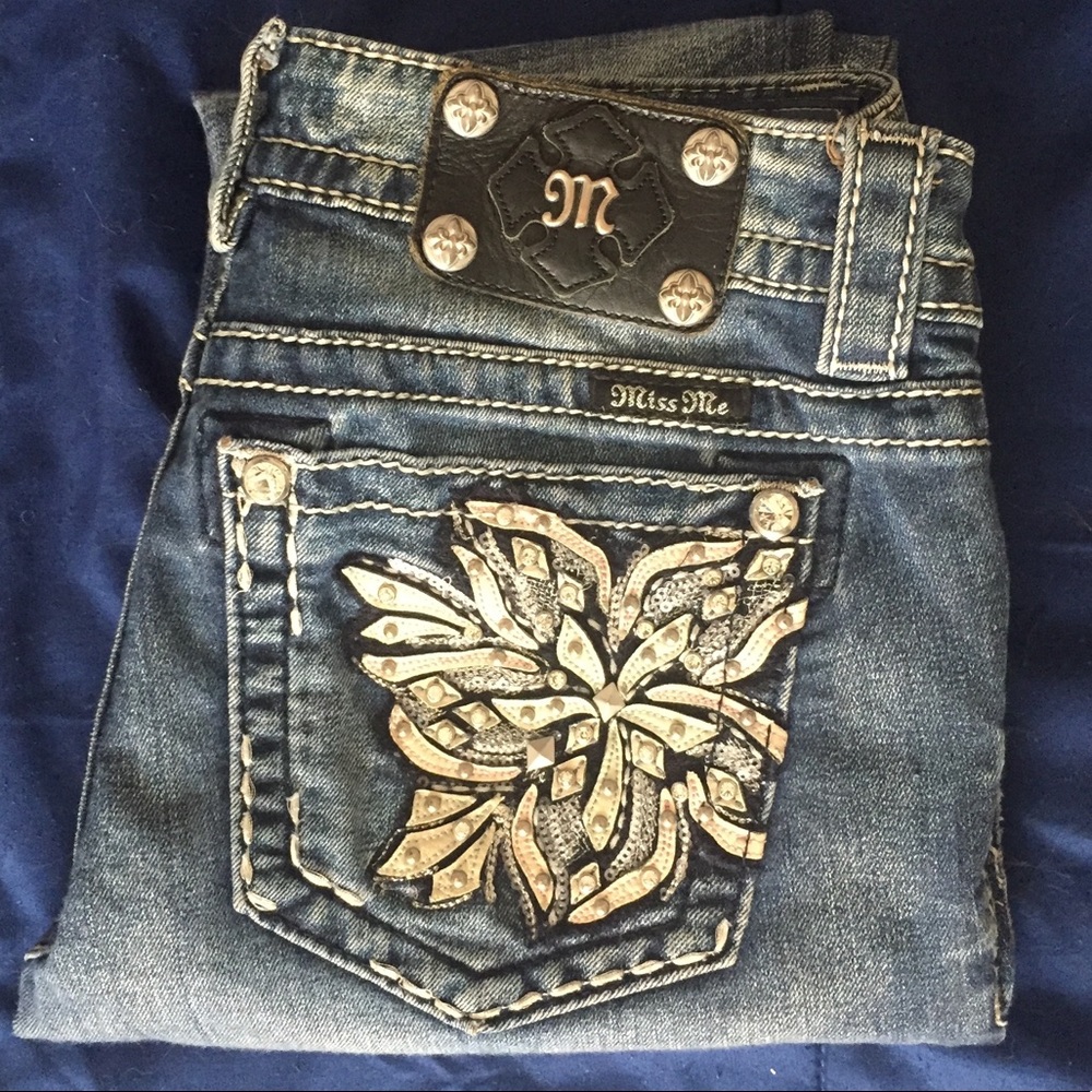 Miss Me signature skinny jeans